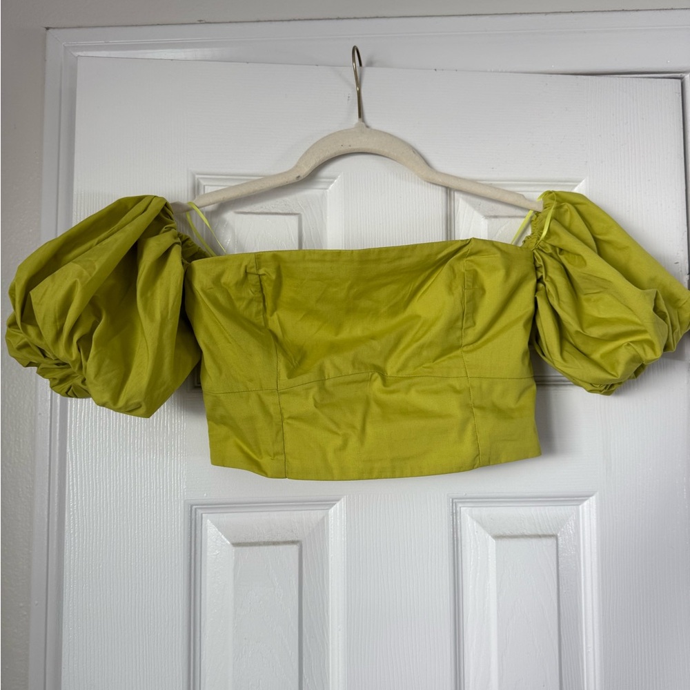 Abercrombie & Fitch Off-the-Shoulder Crop Top
